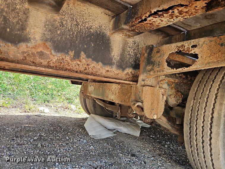 image for item EO7225 1996 Trail King Industries TK70SS-462 tilt deck equipment trailer