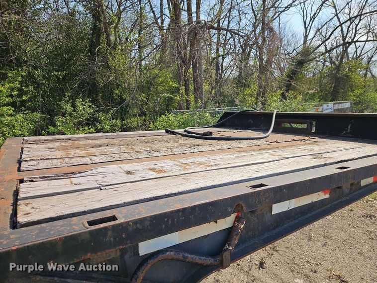 image for item EO7225 1996 Trail King Industries TK70SS-462 tilt deck equipment trailer