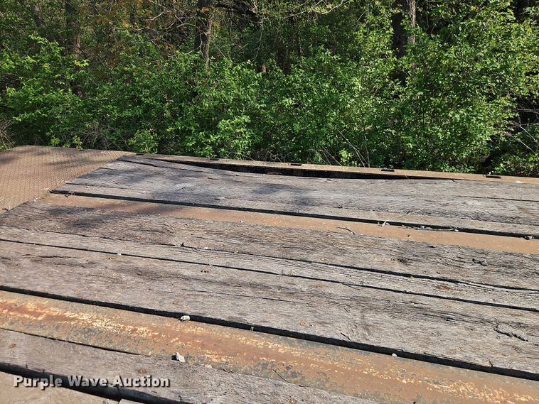 image for item EO7225 1996 Trail King Industries TK70SS-462 tilt deck equipment trailer