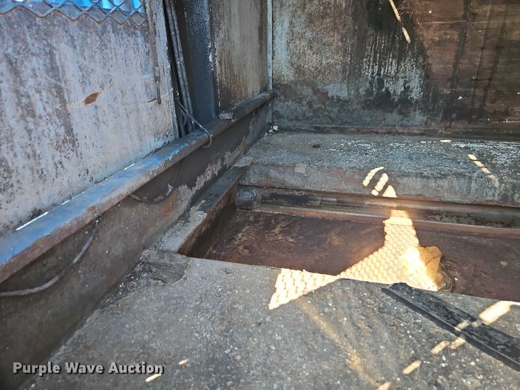 image for item EO7227 2016 Freightliner 108SD refuse truck