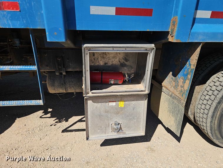 image for item EO7227 2016 Freightliner 108SD refuse truck