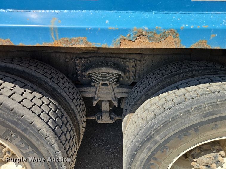 image for item EO7227 2016 Freightliner 108SD refuse truck