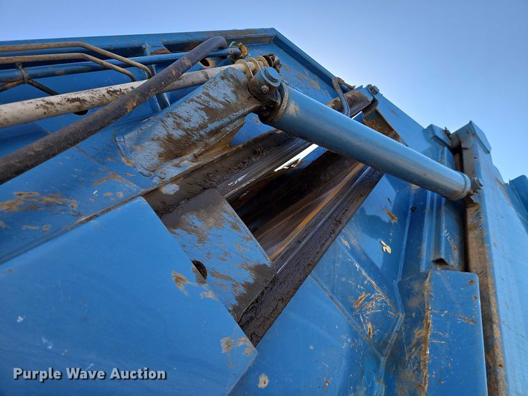 image for item EO7227 2016 Freightliner 108SD refuse truck