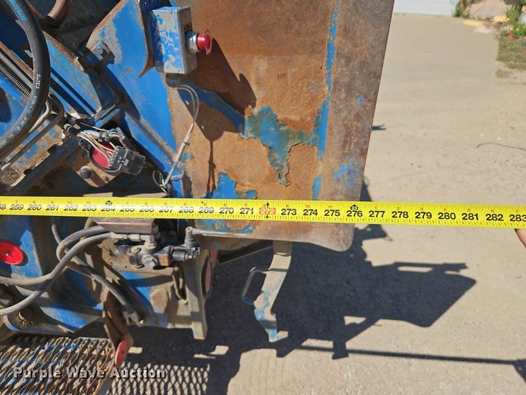 image for item EO7227 2016 Freightliner 108SD refuse truck