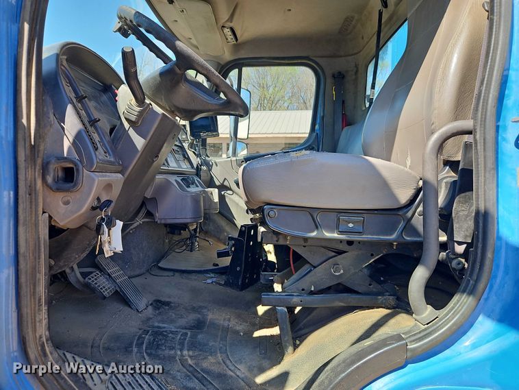 image for item EO7227 2016 Freightliner 108SD refuse truck