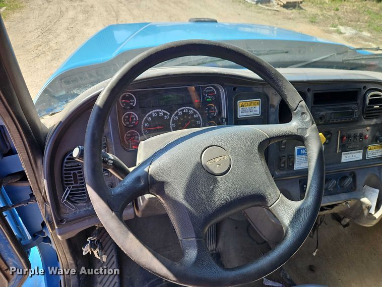 image for item EO7227 2016 Freightliner 108SD refuse truck