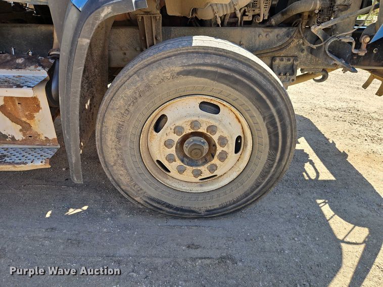 image for item EO7227 2016 Freightliner 108SD refuse truck