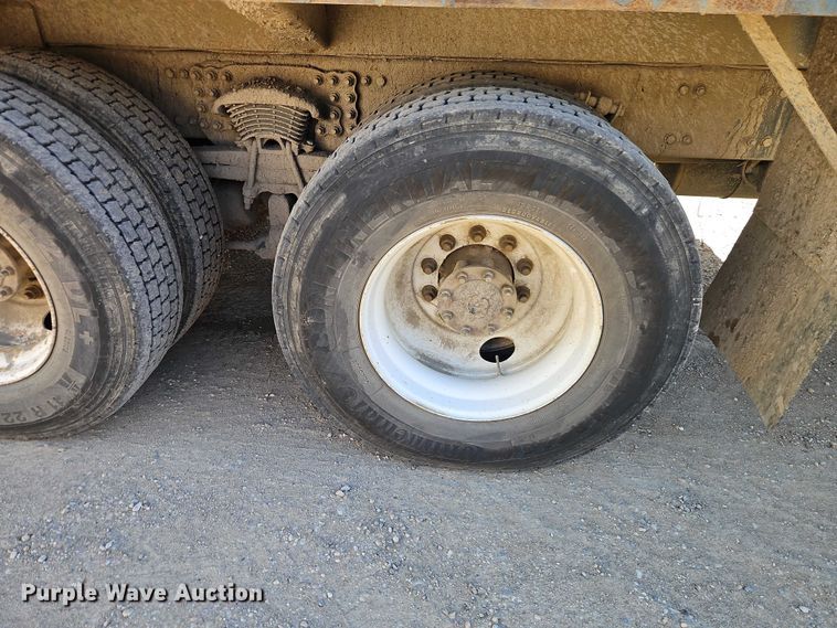 image for item EO7227 2016 Freightliner 108SD refuse truck