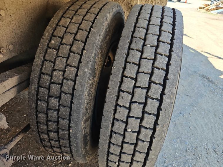 image for item EO7227 2016 Freightliner 108SD refuse truck