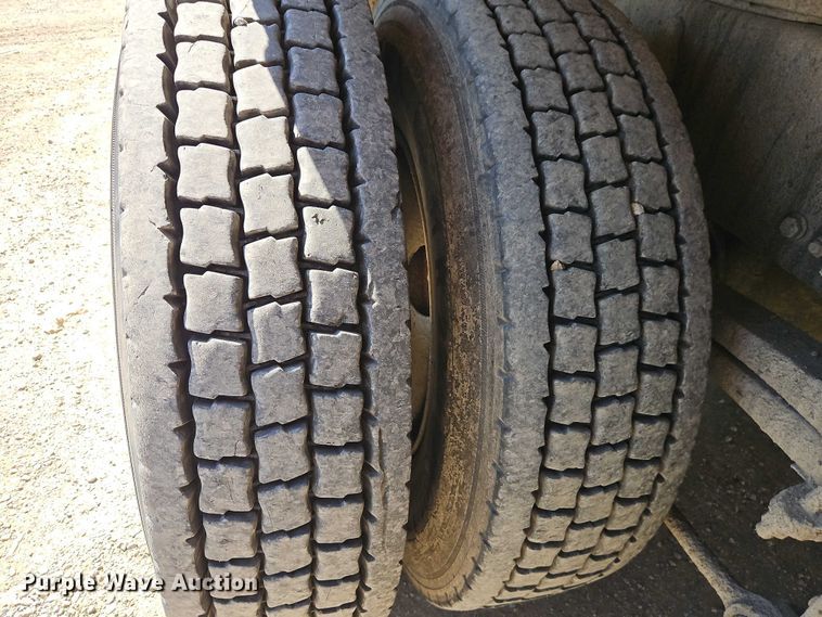 image for item EO7227 2016 Freightliner 108SD refuse truck