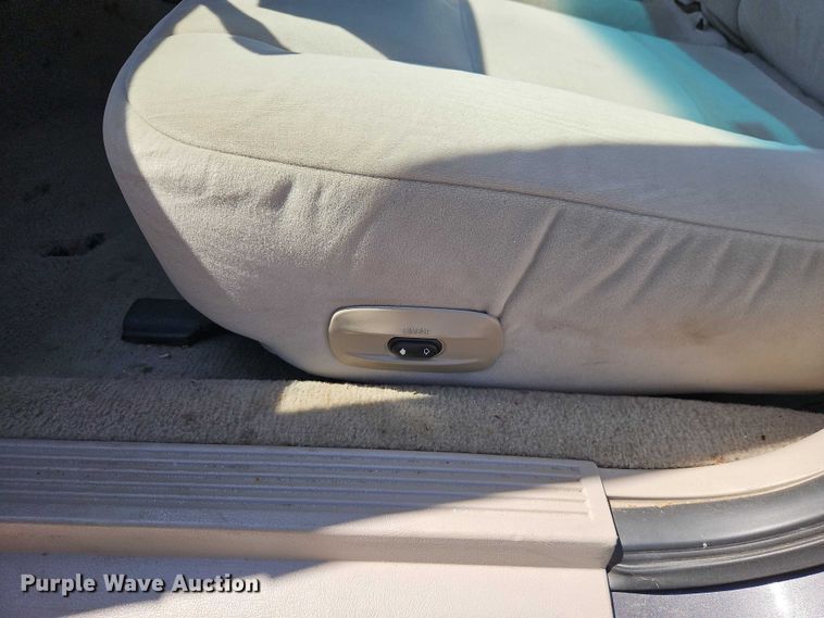 image for item EO7228 2010 Ford Crown Victoria Police Interceptor passenger vehicle