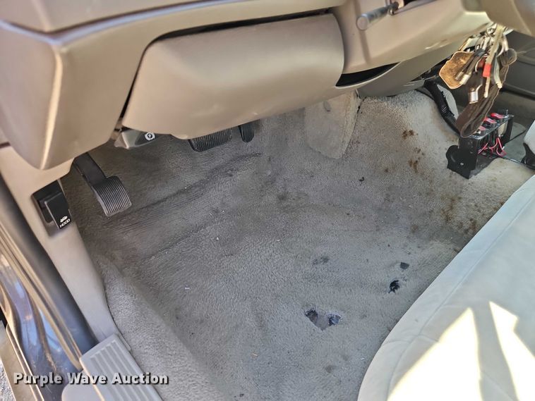 image for item EO7228 2010 Ford Crown Victoria Police Interceptor passenger vehicle