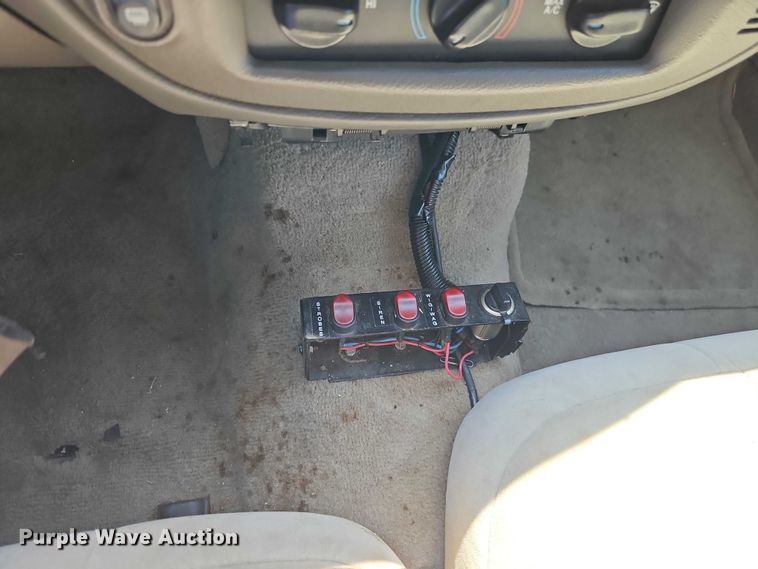 image for item EO7228 2010 Ford Crown Victoria Police Interceptor passenger vehicle