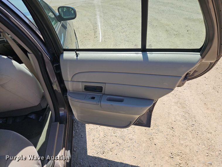 image for item EO7228 2010 Ford Crown Victoria Police Interceptor passenger vehicle