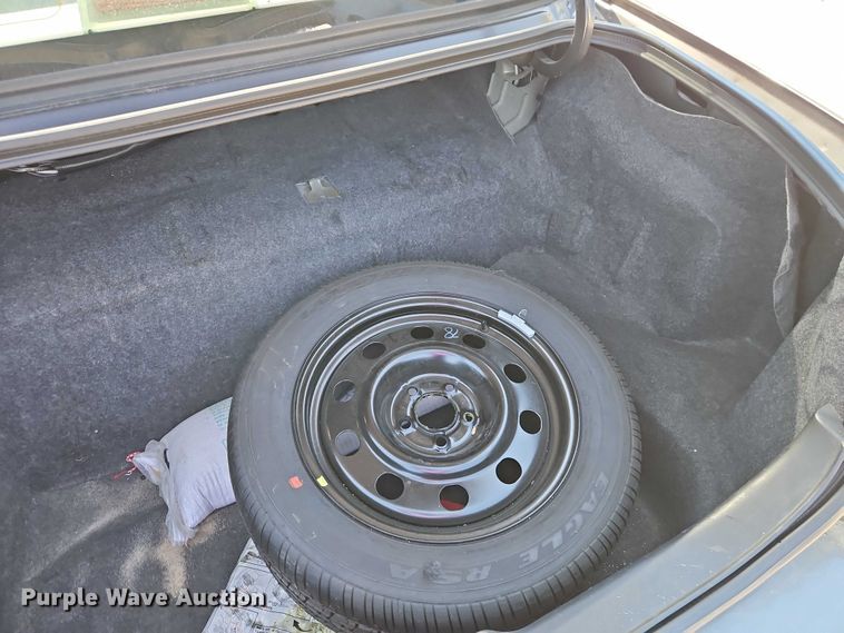 image for item EO7228 2010 Ford Crown Victoria Police Interceptor passenger vehicle