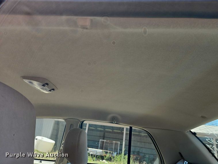 image for item EO7228 2010 Ford Crown Victoria Police Interceptor passenger vehicle