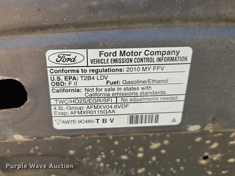 image for item EO7228 2010 Ford Crown Victoria Police Interceptor passenger vehicle