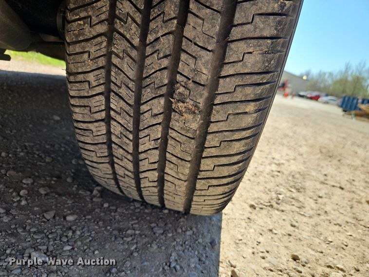 image for item EO7228 2010 Ford Crown Victoria Police Interceptor passenger vehicle