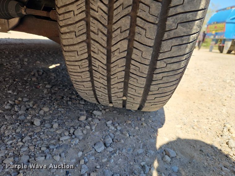 image for item EO7228 2010 Ford Crown Victoria Police Interceptor passenger vehicle