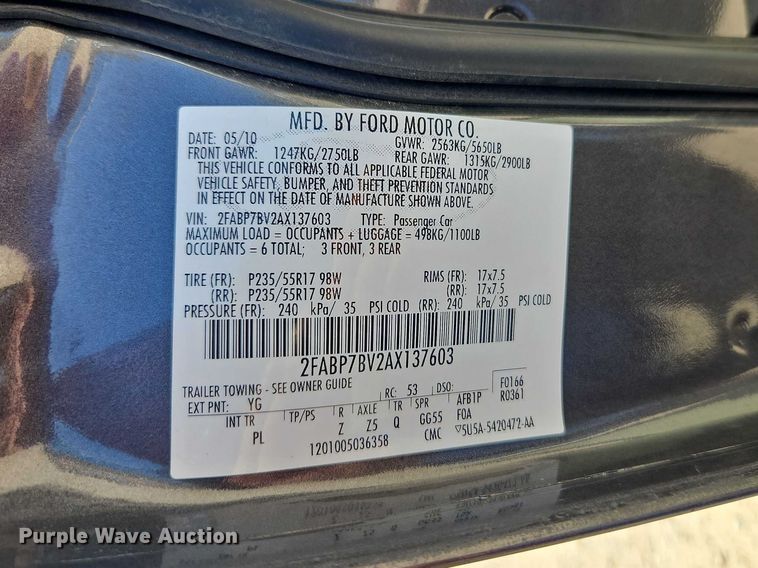 image for item EO7228 2010 Ford Crown Victoria Police Interceptor passenger vehicle