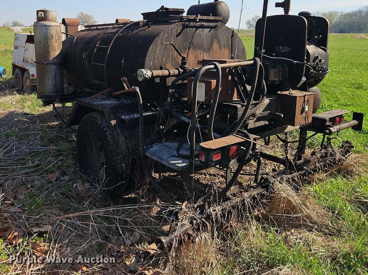 image for item EO7231 Etnyre MU6TRL pothole patcher