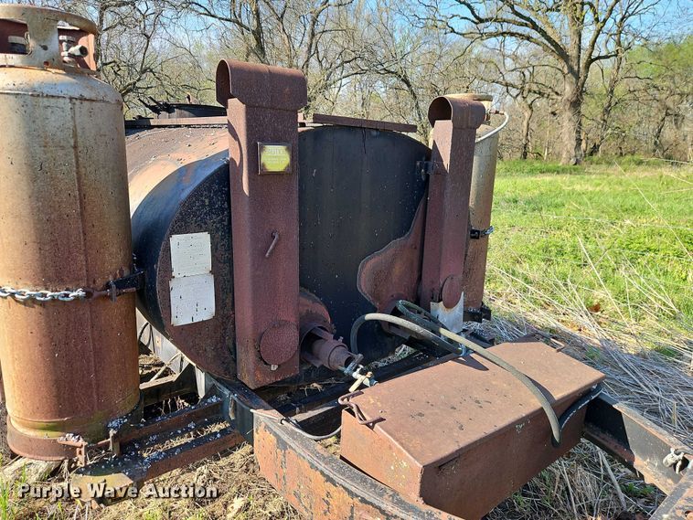 image for item EO7231 Etnyre MU6TRL pothole patcher