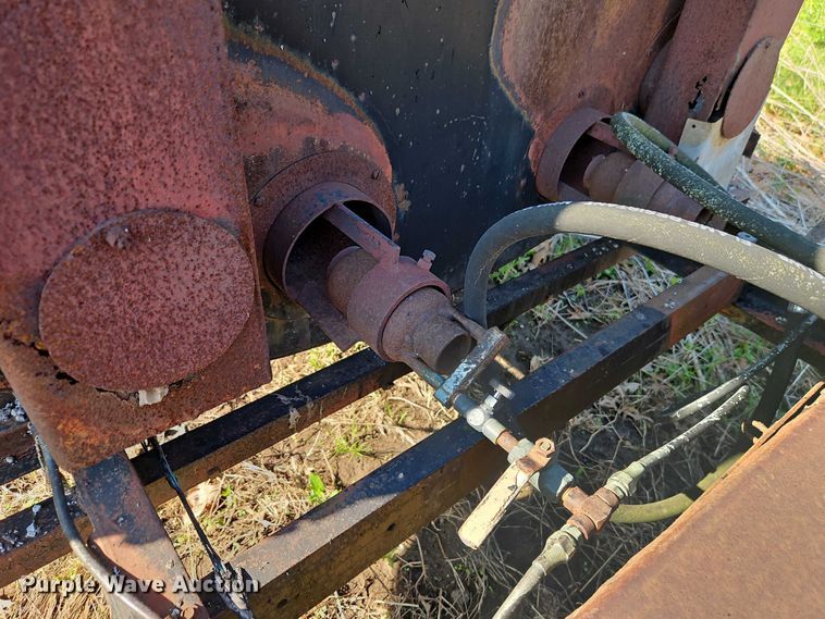 image for item EO7231 Etnyre MU6TRL pothole patcher