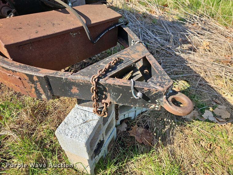 image for item EO7231 Etnyre MU6TRL pothole patcher