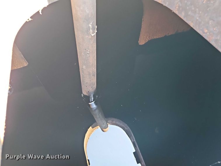 image for item EO7231 Etnyre MU6TRL pothole patcher