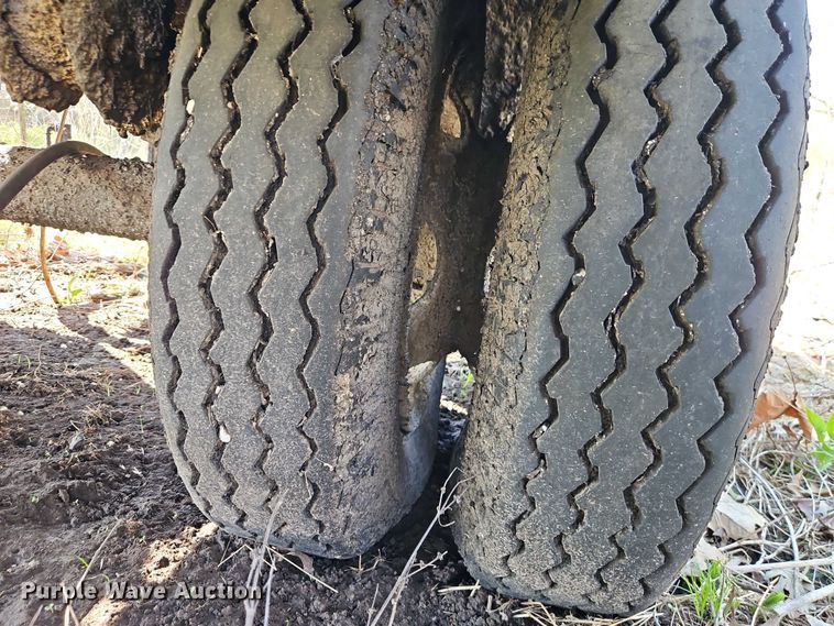 image for item EO7231 Etnyre MU6TRL pothole patcher