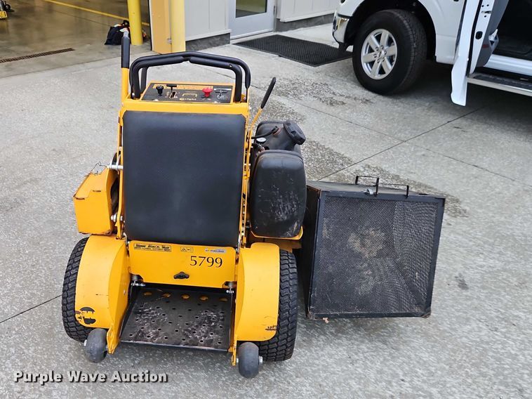 image for item EO7234 Wright Stander I ZTR lawn mower