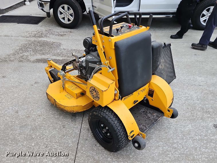 image for item EO7234 Wright Stander I ZTR lawn mower