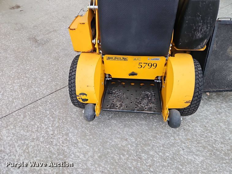 image for item EO7234 Wright Stander I ZTR lawn mower