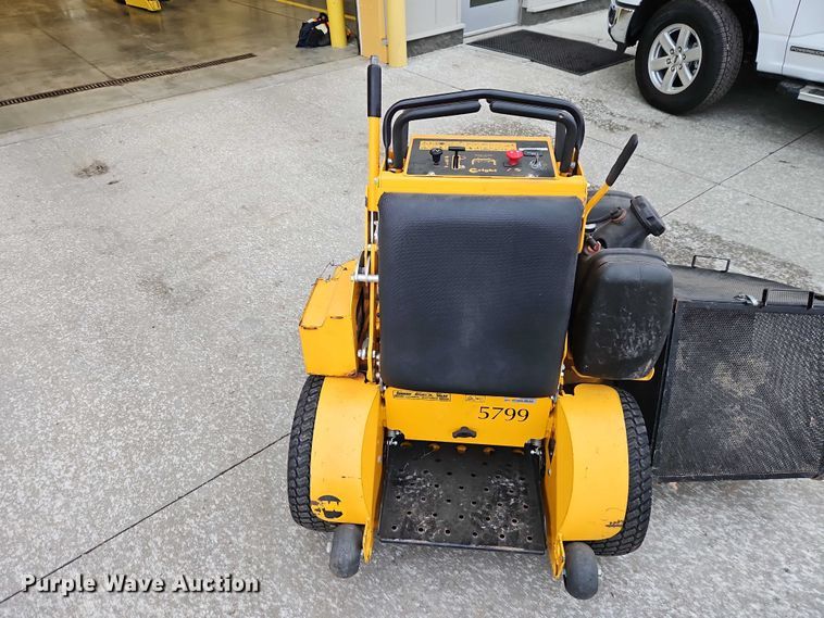 image for item EO7234 Wright Stander I ZTR lawn mower