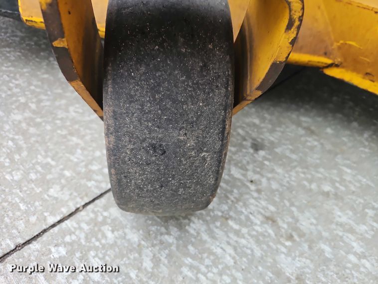 image for item EO7234 Wright Stander I ZTR lawn mower