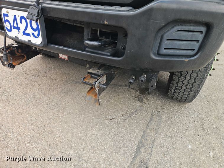 image for item EO7235 2011 Ford F350 Super Duty 