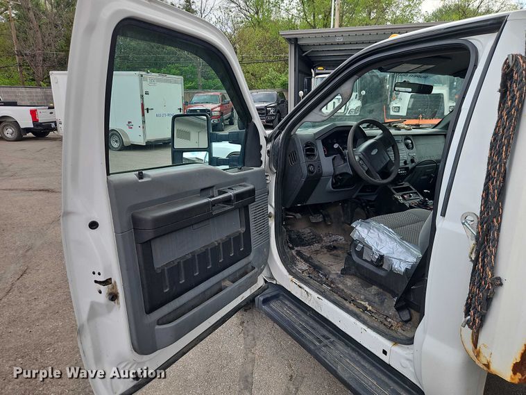 image for item EO7235 2011 Ford F350 Super Duty 