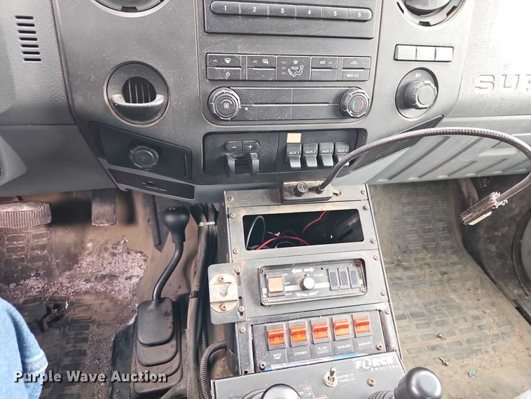 image for item EO7235 2011 Ford F350 Super Duty 