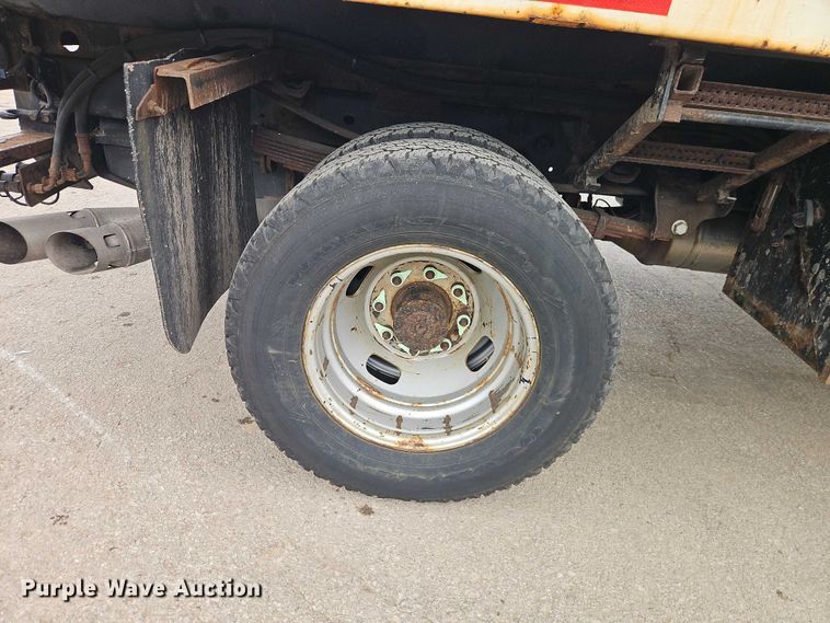 image for item EO7235 2011 Ford F350 Super Duty 