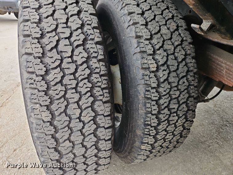 image for item EO7235 2011 Ford F350 Super Duty 