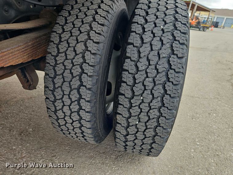 image for item EO7235 2011 Ford F350 Super Duty 