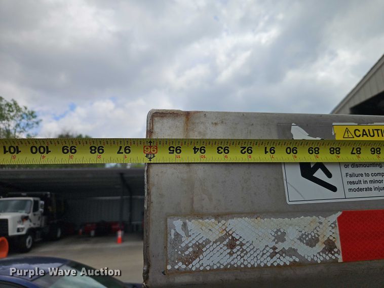 image for item EO7235 2011 Ford F350 Super Duty 