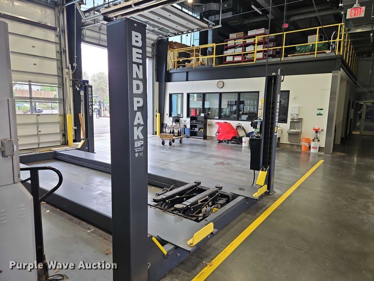 image for item EO7236 BendPak HDS-18E automotive lift