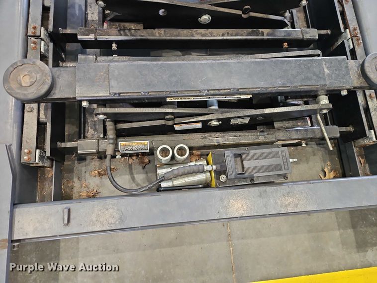 image for item EO7236 BendPak HDS-18E automotive lift