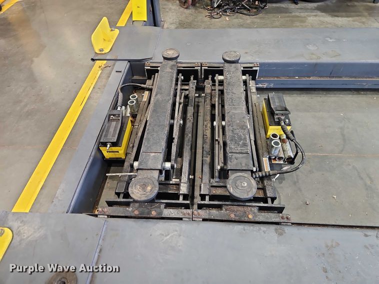 image for item EO7236 BendPak HDS-18E automotive lift