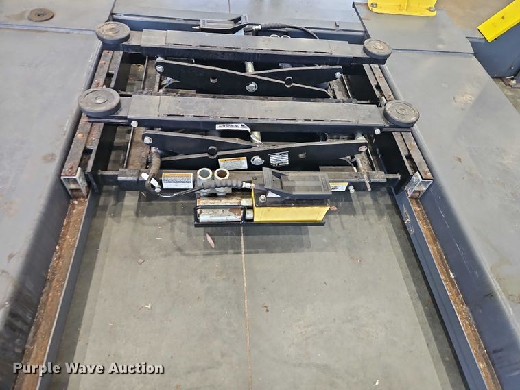 image for item EO7236 BendPak HDS-18E automotive lift