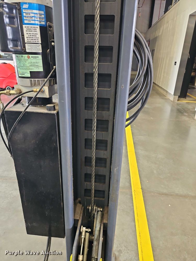 image for item EO7236 BendPak HDS-18E automotive lift