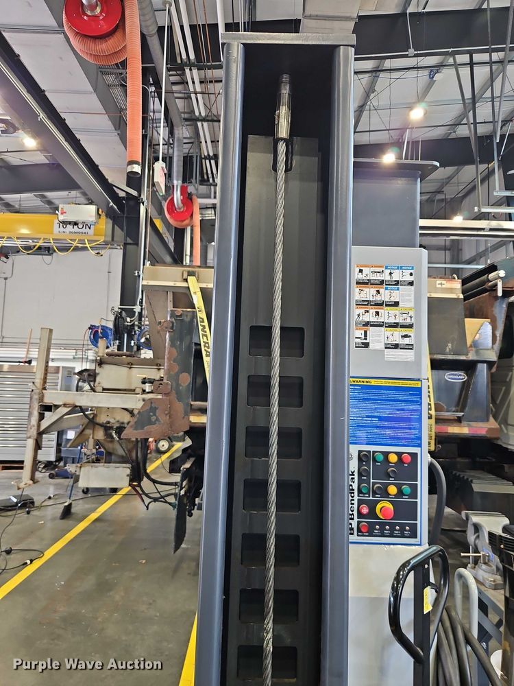 image for item EO7236 BendPak HDS-18E automotive lift