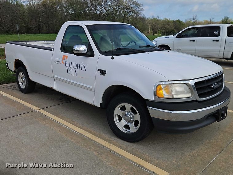 image for item EO7242 2000 Ford F-150 pickup truck