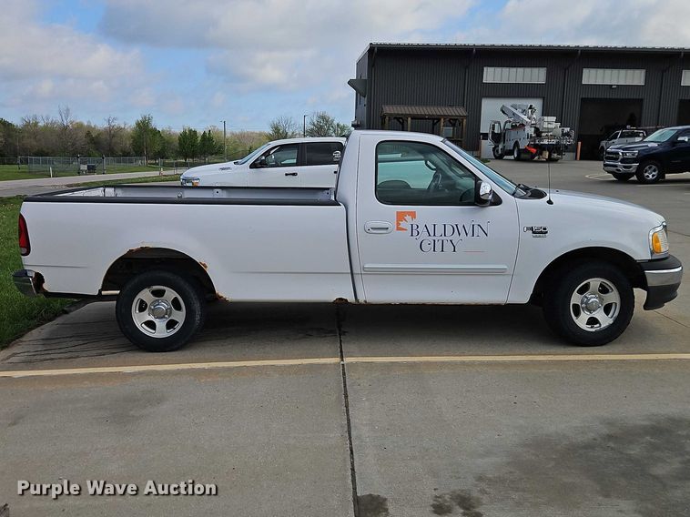 image for item EO7242 2000 Ford F-150 pickup truck